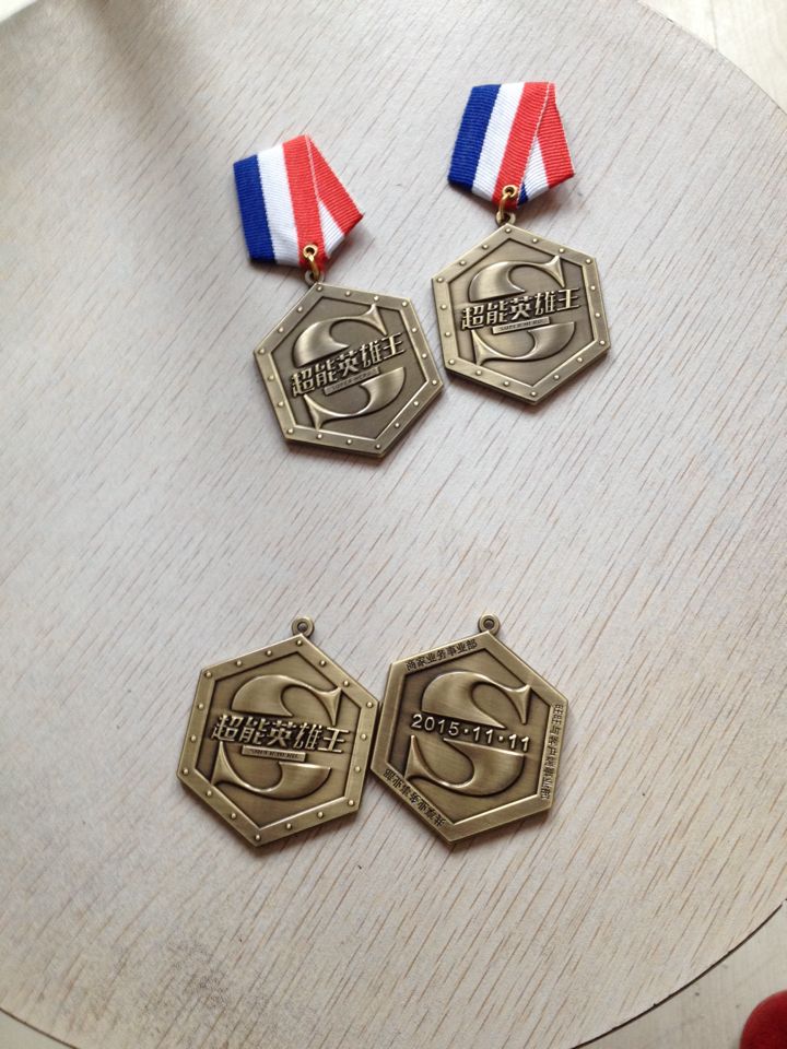 1523611373152717.jpg 2017121217020311051.jpg